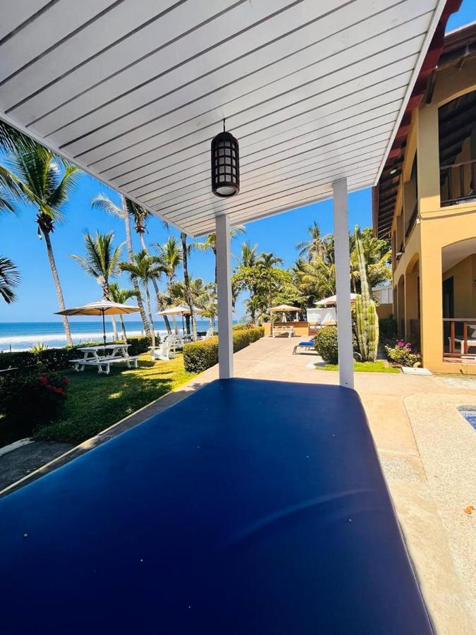 The Backyard Beachfront Hotel Jacó Exterior foto